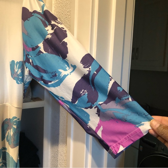 🆕 Floral Print Tunic Top - Picture 2 of 4